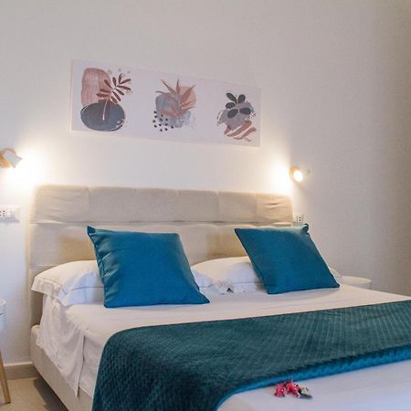 B&B Jolie Suite Villasimius Eksteriør billede