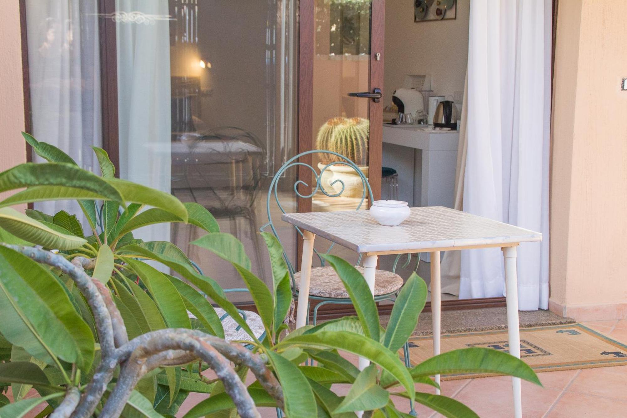 B&B Jolie Suite Villasimius Eksteriør billede
